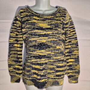 A PEA IN THE POD Maternity knit sweater. Acrylic/wool, Gold and gray , Small
